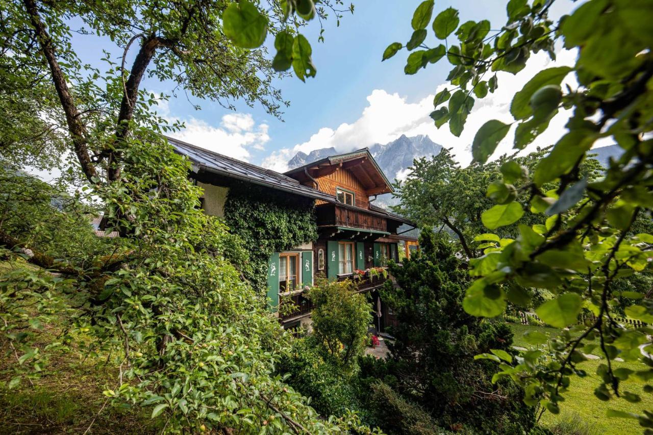 Alpenrelax Haus Weidmannsheil Wohnen Im Romantischen Forsthaus Werfen Eksteriør billede