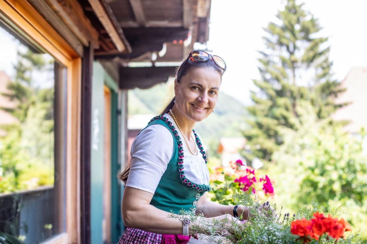 Alpenrelax Haus Weidmannsheil Wohnen Im Romantischen Forsthaus Werfen Eksteriør billede