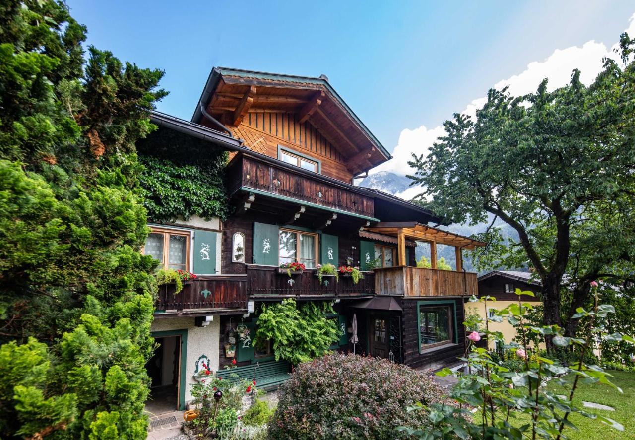 Alpenrelax Haus Weidmannsheil Wohnen Im Romantischen Forsthaus Werfen Eksteriør billede